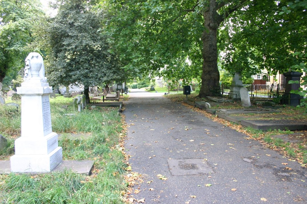 John Snow's tomb, Brompton Cemetery, London - 01.JPG